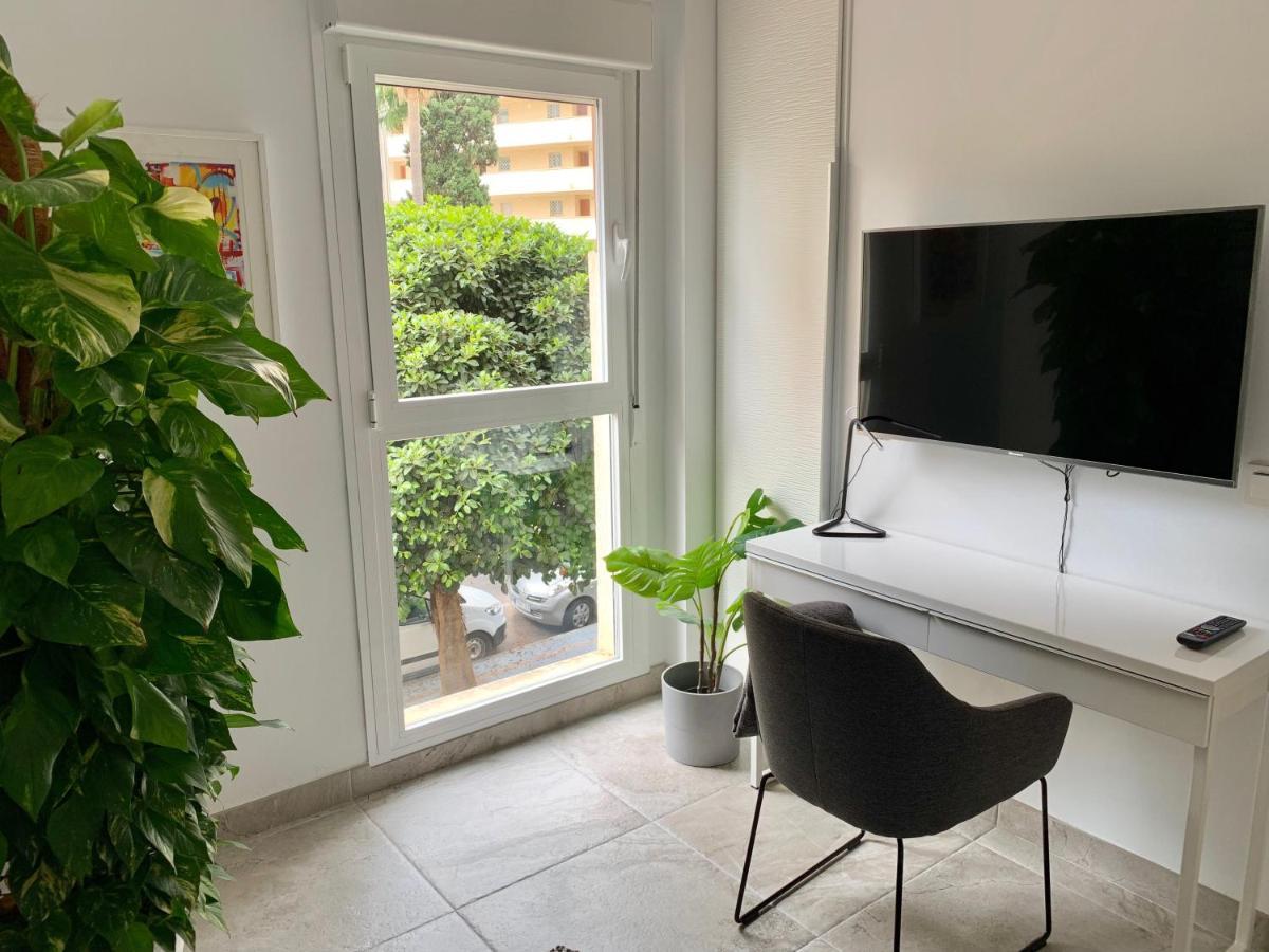 Apartemen Neptuno Beachfront Marbella