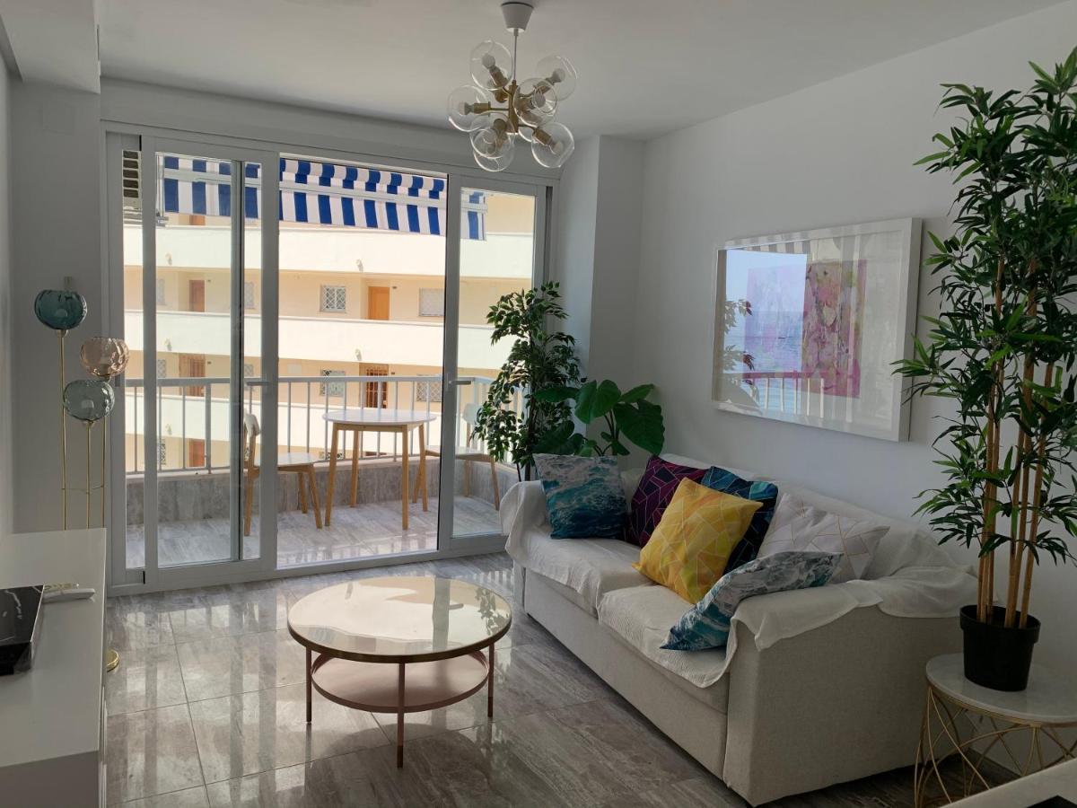 Neptuno Beachfront Apartemen