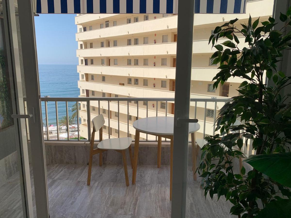 Neptuno Beachfront Apartemen *